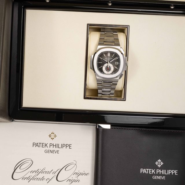 Patek Philippe Nautilus 5980/1A-014 Image 6